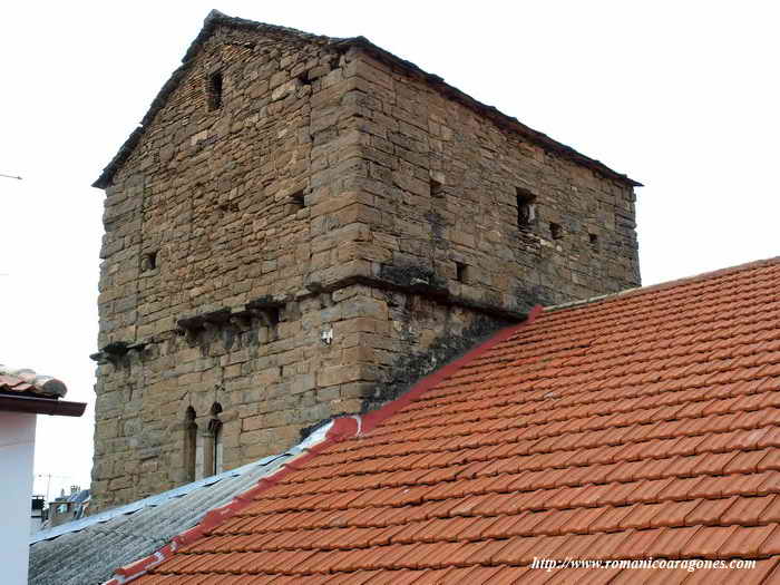 VISTA DE LA TORRE DESDE EL SURESTE
